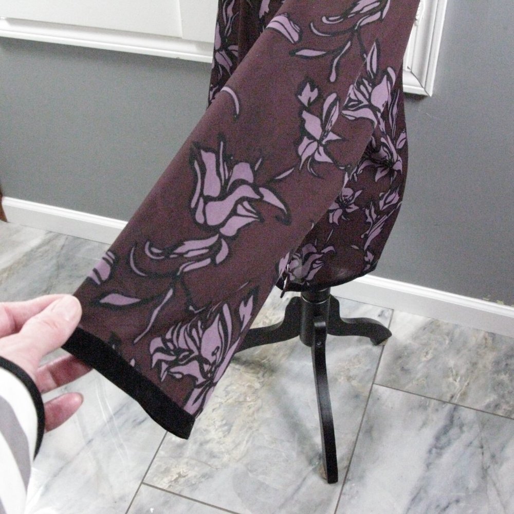 Gloria Vanderbilt Wine/Lilac Floral Semi Sheer Tie Front Blouse Size Large - Picture 6 of 6